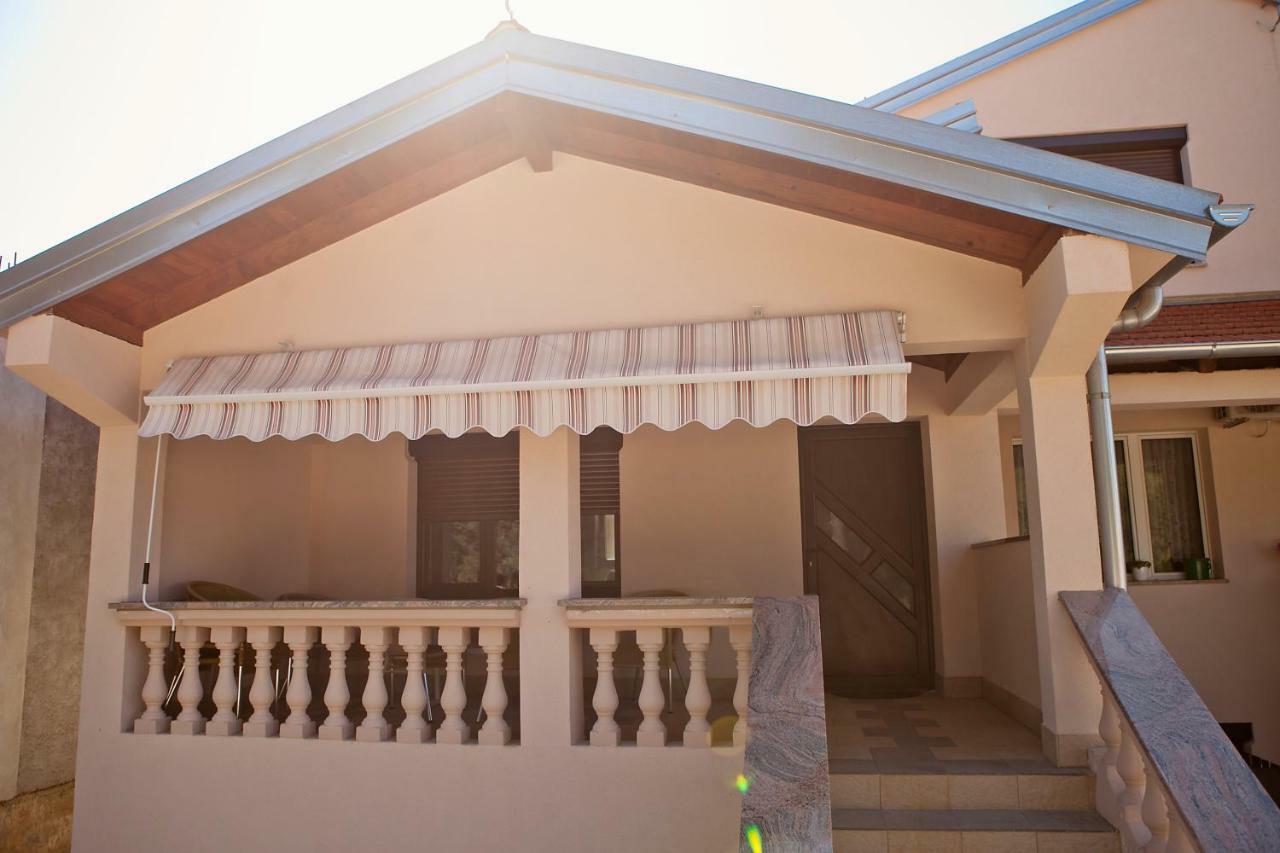 Apartments Classic#Bnm Biograd Na Moru Exterior foto